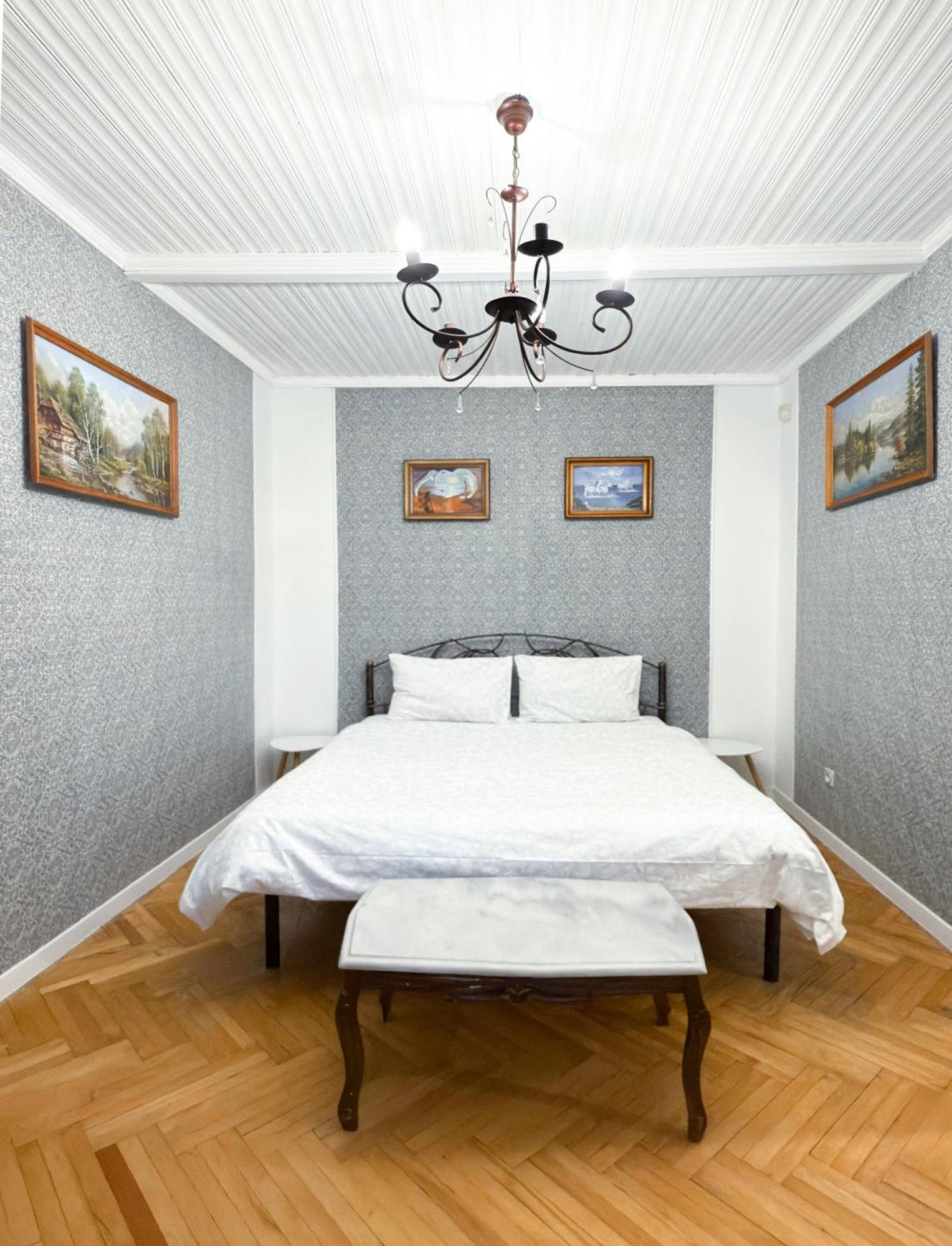 Teodora Square Apartments Площа Святого Теодора Lviv Bagian luar foto